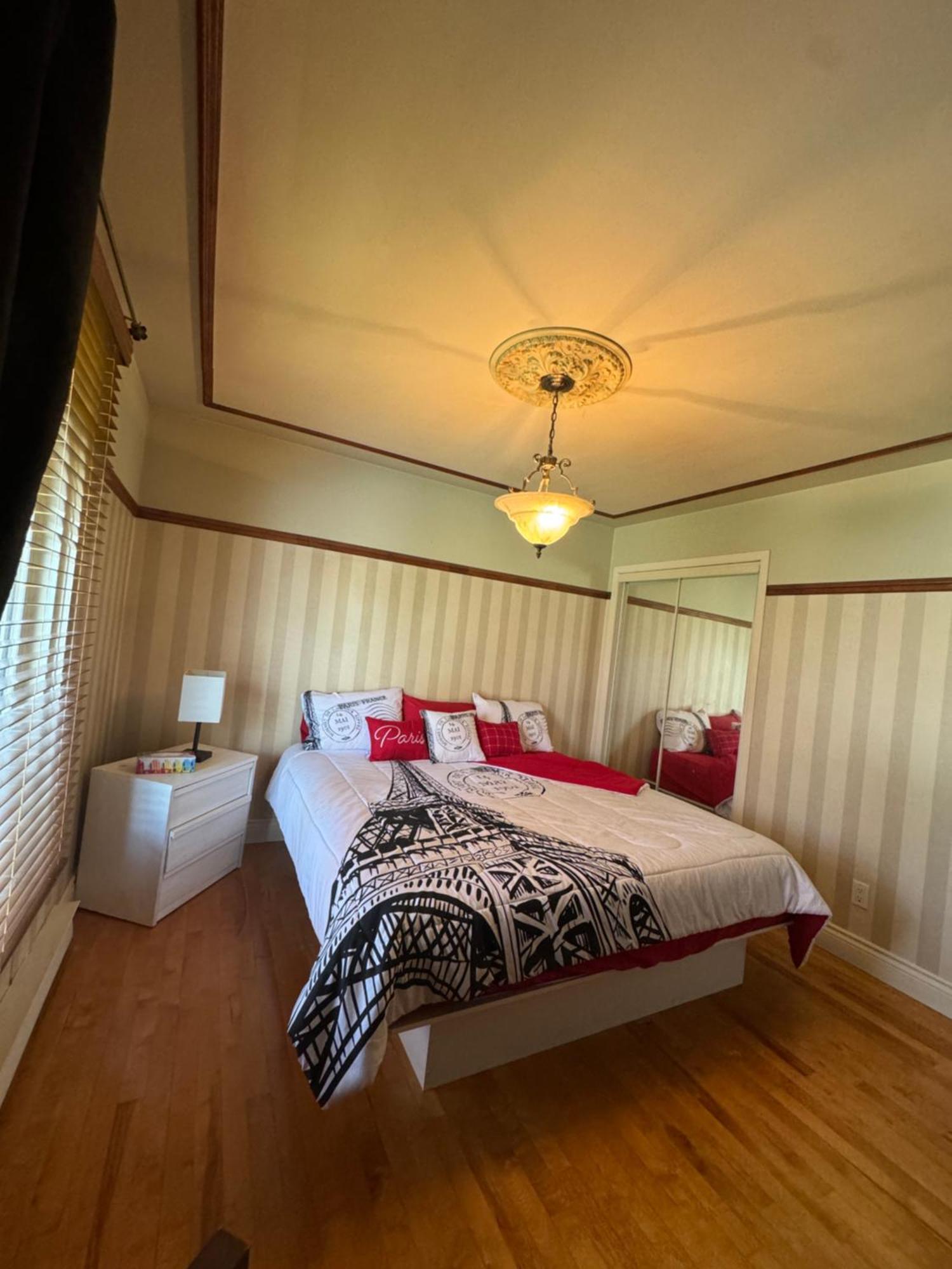 Tinga Home Chicoutimi Rom bilde